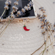 Spicy Reader Kindle Charm | Phone Charm