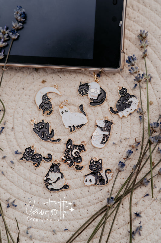 Witchy Kitty Kindle Charm | Phone Charm